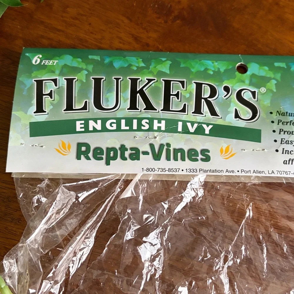 Fluker’s English Ivy Repta-Vines - Green 1 branch ideal for Terrariums.